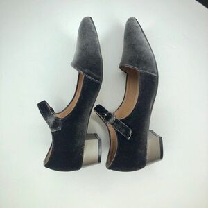 All black Janie Vell shoes  Sz 7.